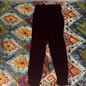 Women's Burgundy Lululemon 2 Leggings
